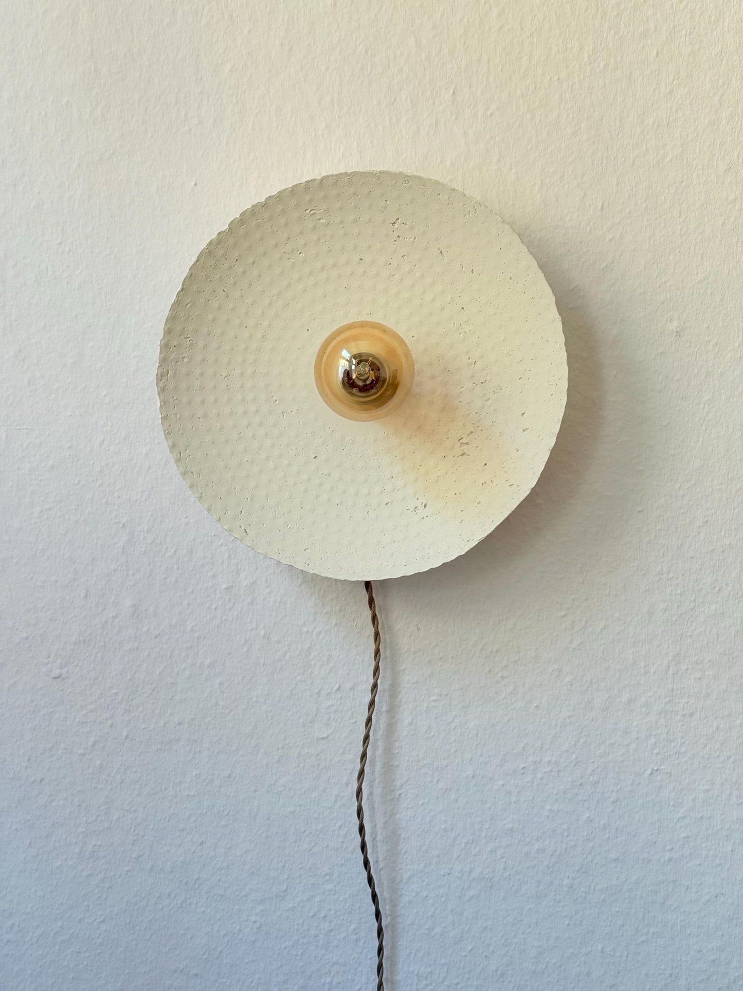 Komo Plug in with switch (NEW) | Japandi Handmade Lamp | Paper Clay |Wall Lamp | Sustainable | Earth Pure Clay | Wabi Sabi|