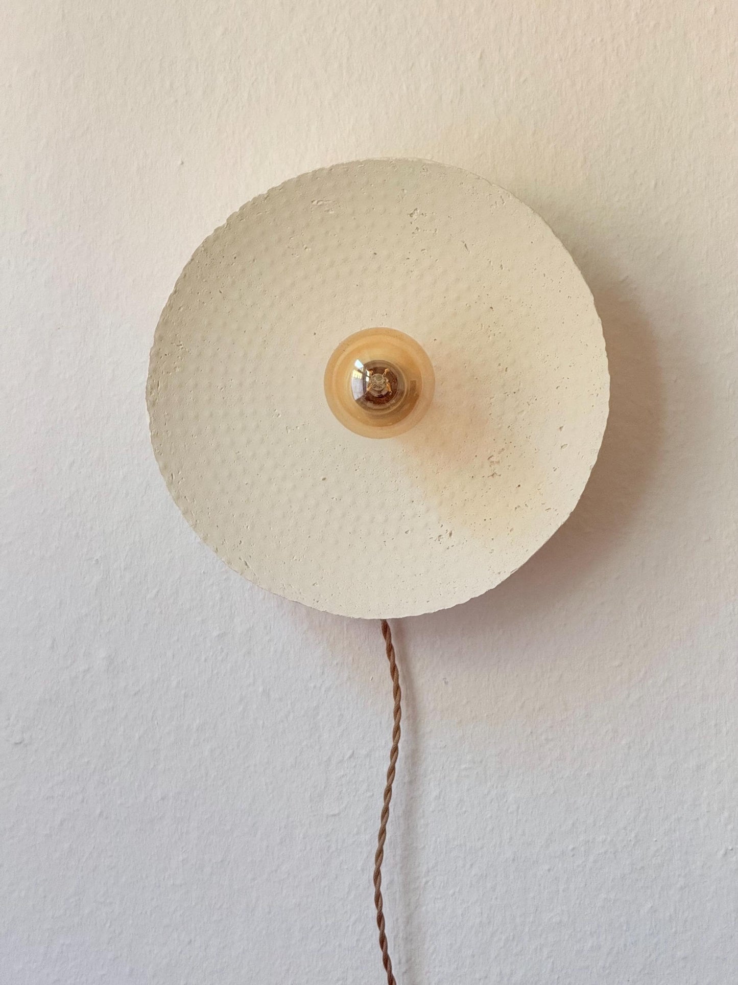 Komo Plug in with switch (NEW) | Japandi Handmade Lamp | Paper Clay |Wall Lamp | Sustainable | Earth Pure Clay | Wabi Sabi|